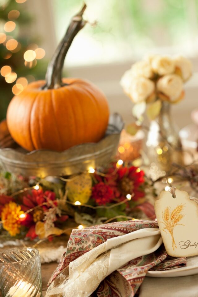 dining table decorated for Thanksgiving